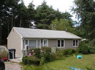 29 Niantic Trl, West Greenwich, RI 02817