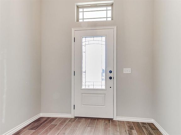 5th image of 14121 Upper Village Dr