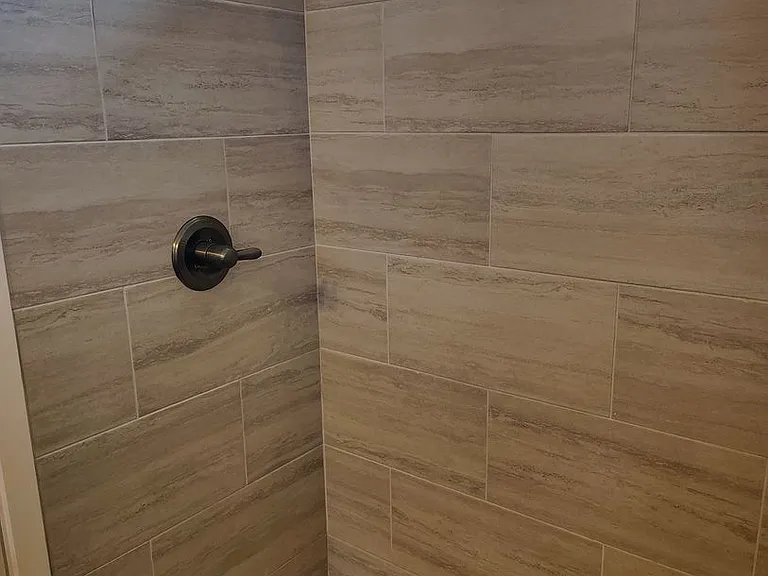 437 W Fair St — Photo 3