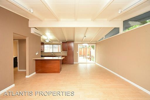 4th image of 762 Lakehaven Dr