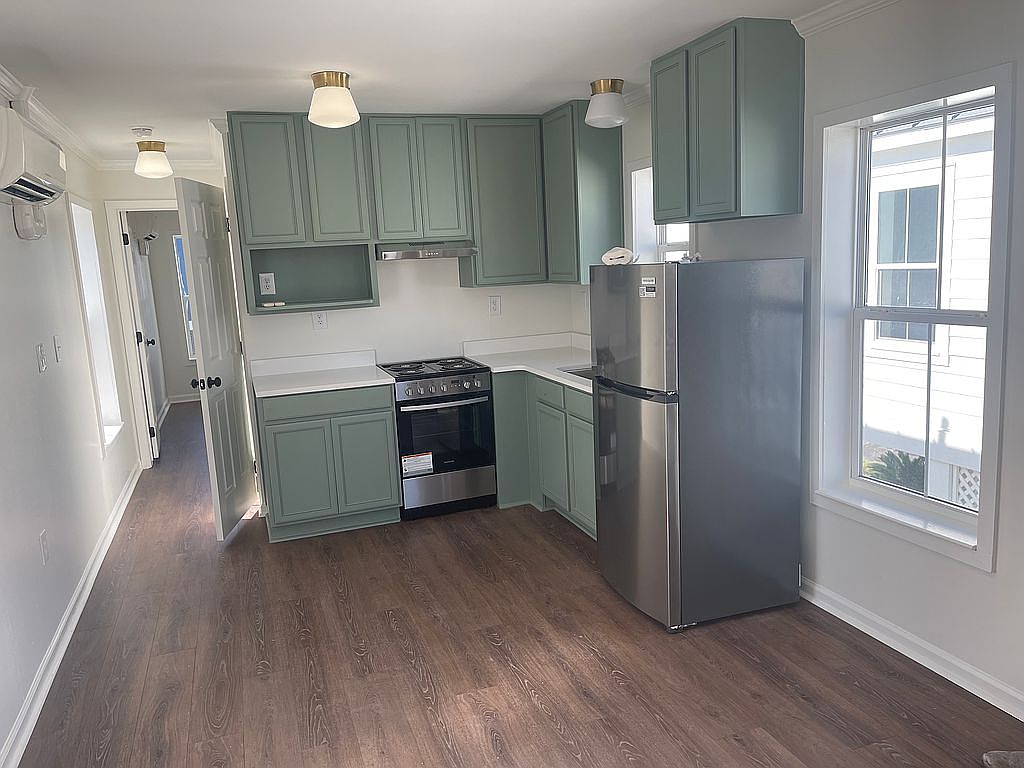 215 E 2nd St, Pass Christian, MS 39571 Zillow