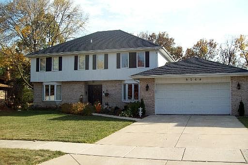 1st image of 8549 W Golfview Dr