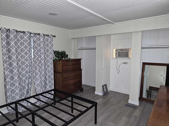 5th image of 9112 Kileen Ave