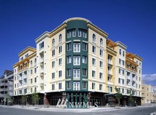 11004 NE 11th St #PENTHOUSE 4, Bellevue, WA
