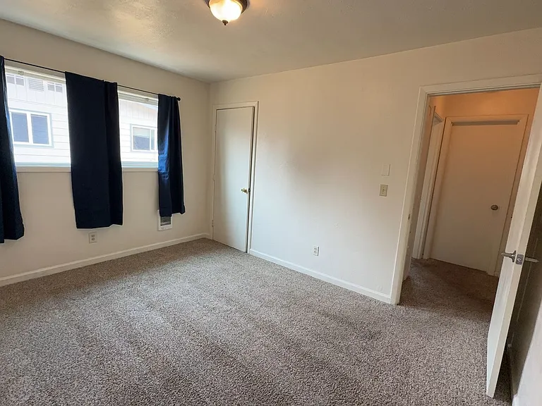 1061 Ring St NE — Photo 9