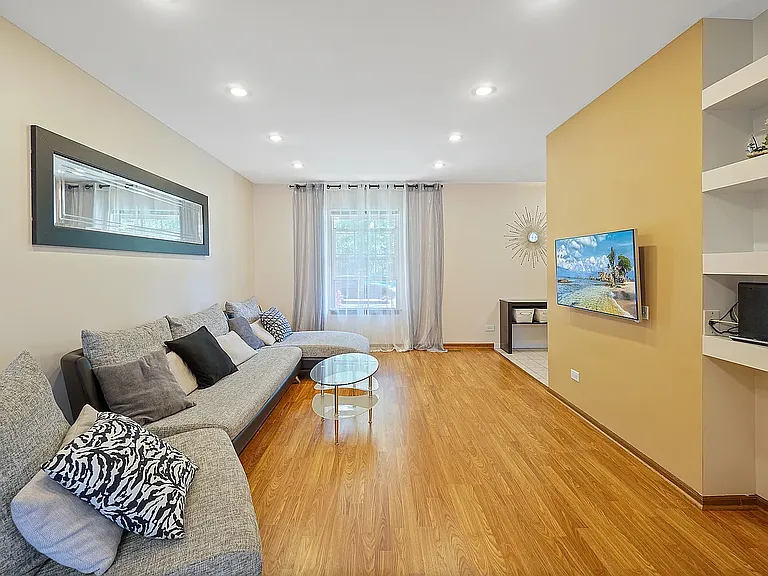 1656 Templeton Ct — Photo 16