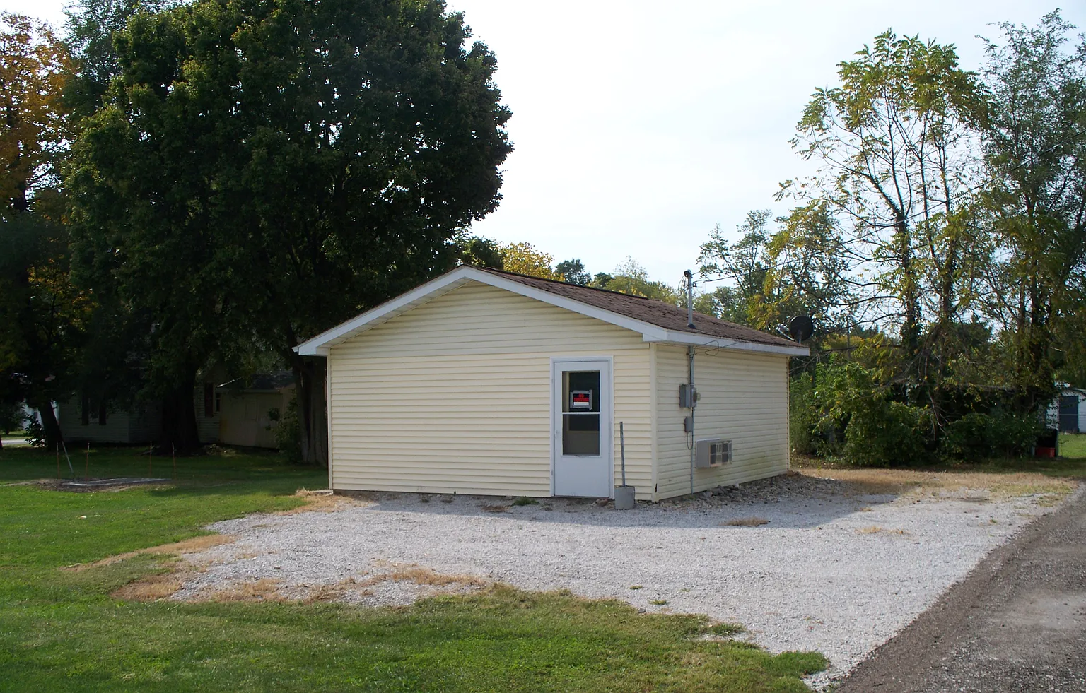 315 E Cherry St photo 1