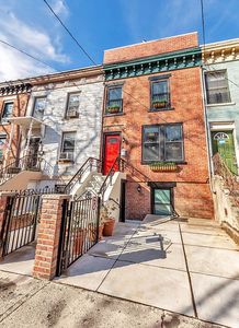 304 4th St, Jersey City, NJ, 07302