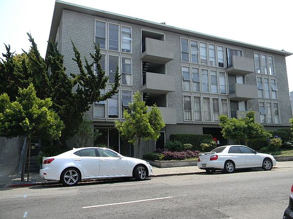 5th image of 3792 Harrison St APT 2