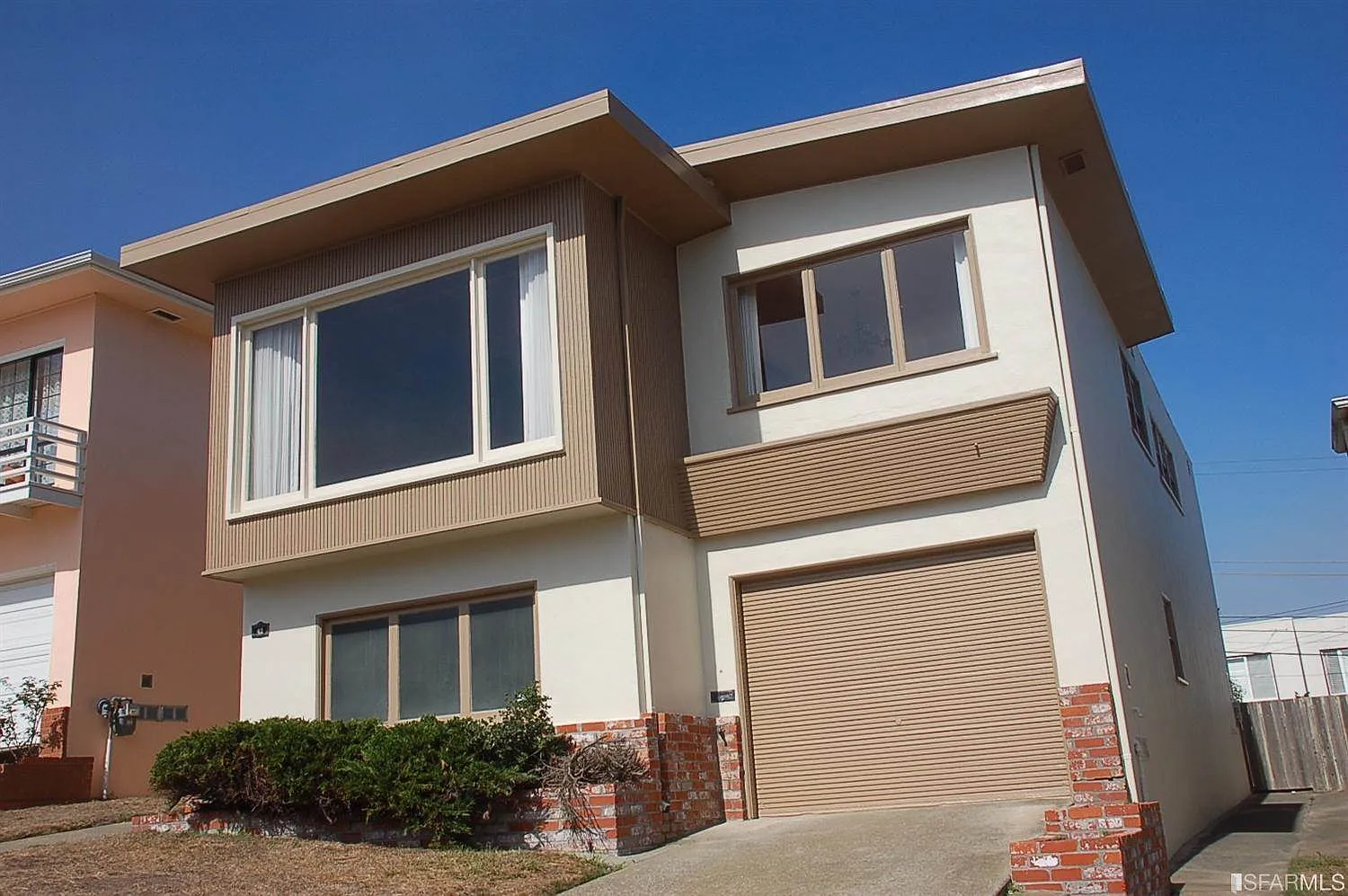 40 Fernwood Ave photo 1