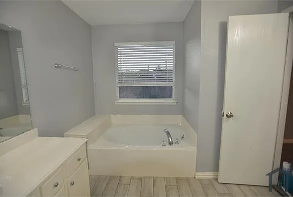 2820 Island Wren Dr — Photo 11