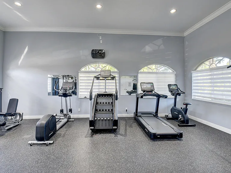 7392 Briella Dr — Photo 25