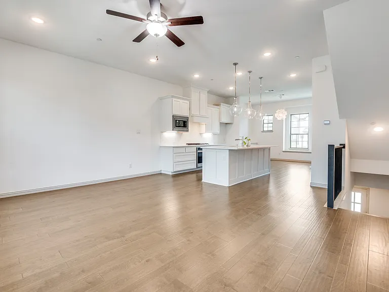 3709 Sailing View Blvd — Photo 2
