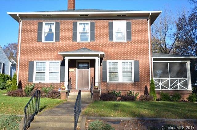 1st image of 130 N Green St