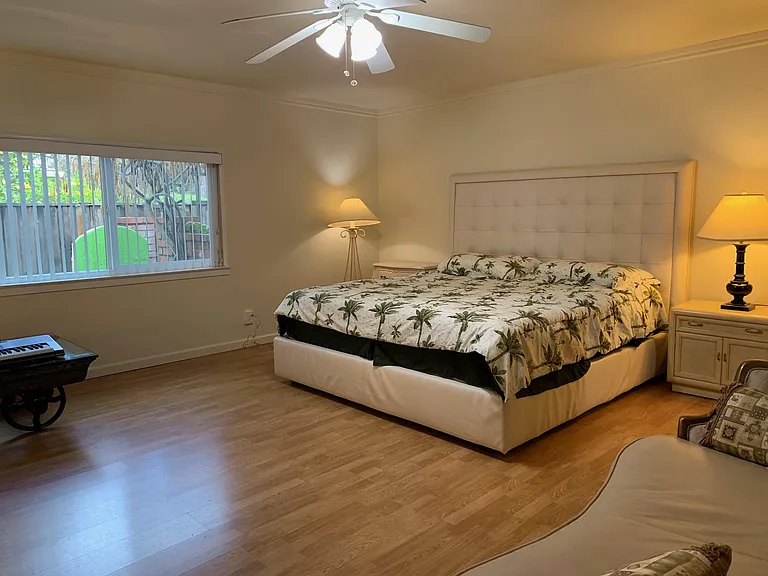 522 Georgia Ave — Photo 8