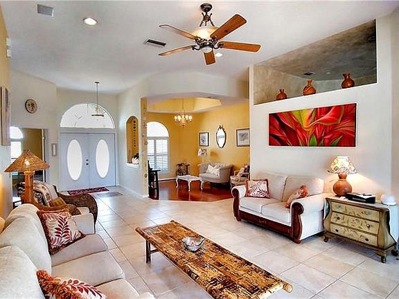 5th image of 1327 Fraser Pine Blvd