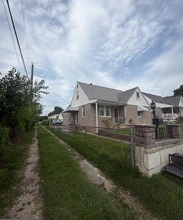4th image of 1901 Tolson Ave