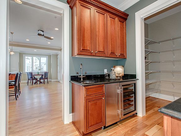 5th image of 4109 Glenridge St