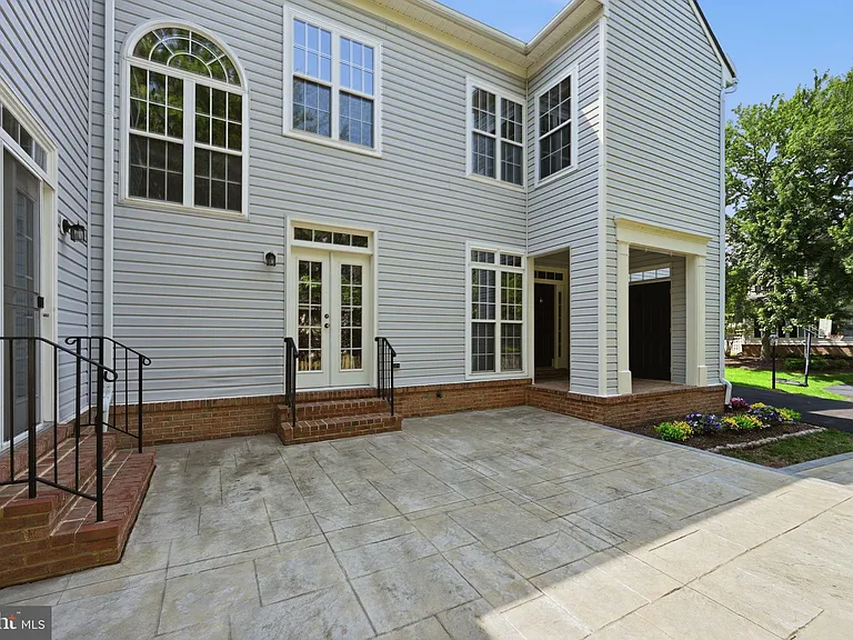 21817 Wingfoot Ct — Photo 9