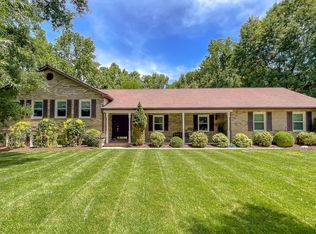 2290 Wellington Woods Dr, Waldorf, MD 20603