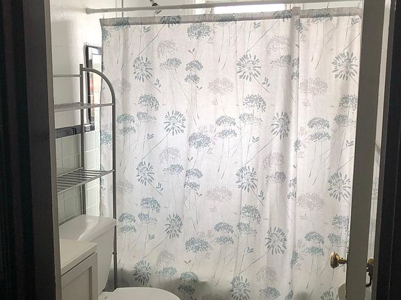 5th image of 4922 Kemper Ave #2W