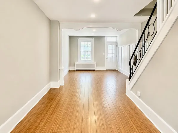241 High St, Phoenixville, PA 19460