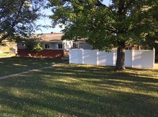 6360 Creston Dr SW, Canton, OH 44706