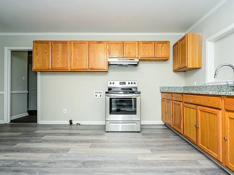 1529168_020_kitchen_13458876.jpg