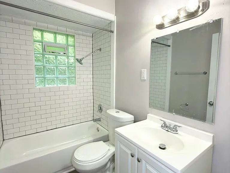1708 Hunt Rd — Photo 8
