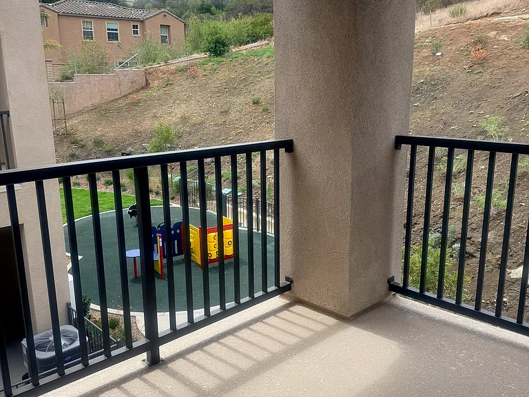 2713 Faye Dr — Photo 10