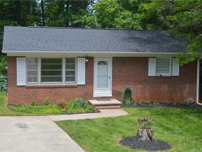 411 Holly Hill Rd, Dallas, NC, 28034