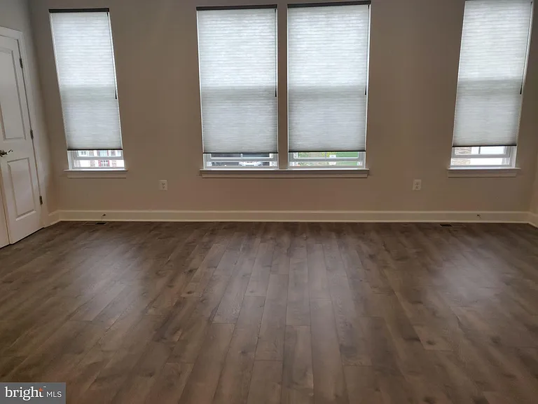 10568 Waterbury Woods Way — Photo 7