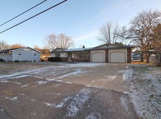 705 Bugbee Ave, Wausau, WI 54401