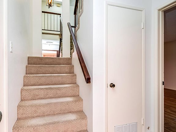 4th image of 732 Hermosa Ave