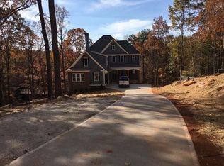 8470 Swiss Air Rd, Gainesville, GA 30506