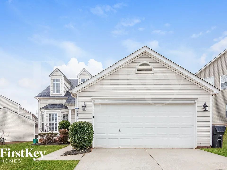 5633 Waverly Lynn Ln
