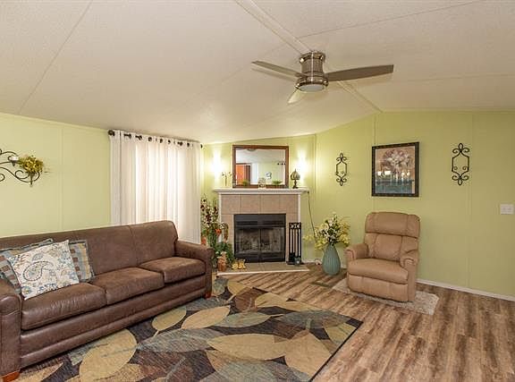 4th image of 155 Pine Bloom Blvd