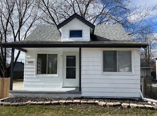 28203 Waverly St, Roseville, MI 48066