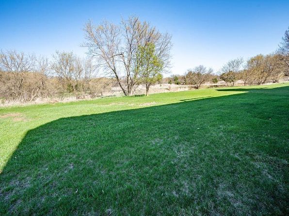 850 W Ridge Ct #50, New Richmond, WI 54017