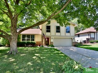 1854 S 138th St, Omaha, NE 68144