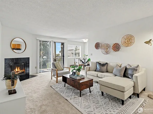 2020 Grant Avenue S #D206, Renton, WA 98055