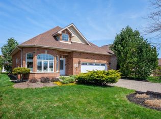 4832 Southwood Lakes Blvd, Windsor, ON N9G2T2