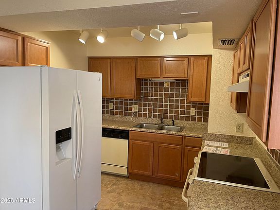 3rd image of 930 S DOBSON Road #51