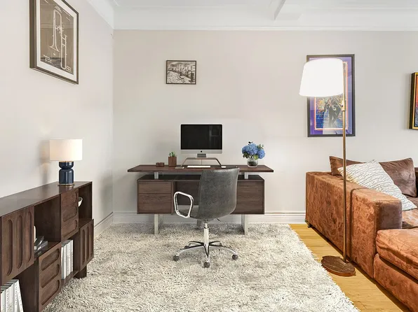 227 E 57th St APT 8B, Manhattan, NY 10022