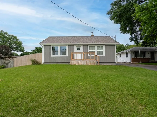 3919 39th St, Des Moines, IA 50310