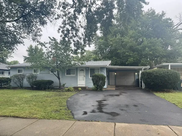 1421 N Wilke Rd, Arlington Heights, IL 60004