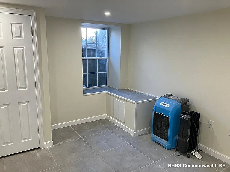 83 Moreland St — Photo 13