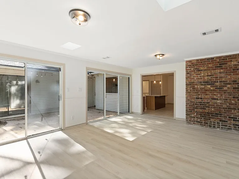 167 Rolling Hill Dr — Photo 5