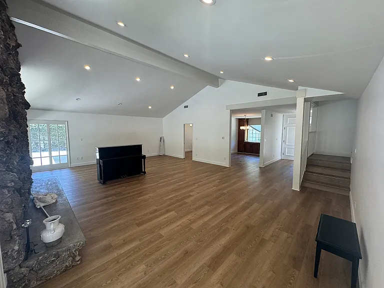 3474 Loadstone Dr — Photo 4