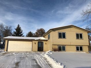 21 E 1st Ave, Webster, SD 57274